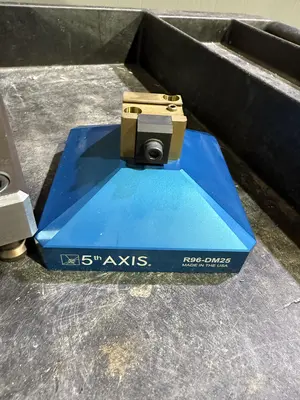 5th Axis Quick Change Fixture Plate With 5th Axis R96-DM25 Riser Plate With a 5th Axis DM25 Dovetail