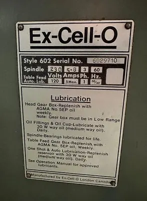 Ex-Cell-O Knee Mill 220V ~ 3ph ~ 2hp w/R8 Collets Vice & Power Tightening (5828)
