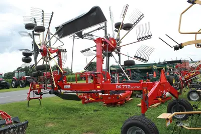 New | in-Stock 2026 MASSEY FERGUSON RK772SD-TRC Hay Rakes Pennsylvania US | Zimmerman Farm Service #1409883