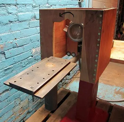Bignell Chucking Machine w/ 4" Doming Head 3 Phase 3 HP 220/440V
