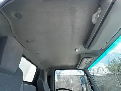Used 2019 ISUZU NQR Reefer Trucks Florida US | Truck and Van Outlet #1509194