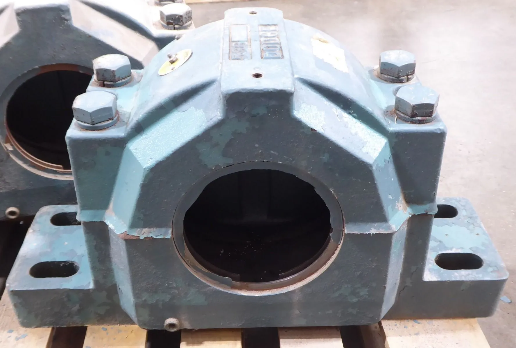 Dodge 039221 058 Split Case Pillow Block Bearing Housing 6-15/16"-7" Bore Used