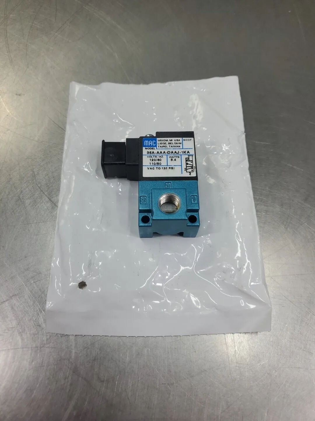 MAC 35A-AAA-DAAJ-1KA Solenoid Valve, 120VAC. 6A-12