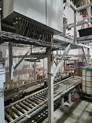 USED HOSOKAWA TWO-STAGE PLASTIC SHREDDING AND GRANULATION SYSTEM