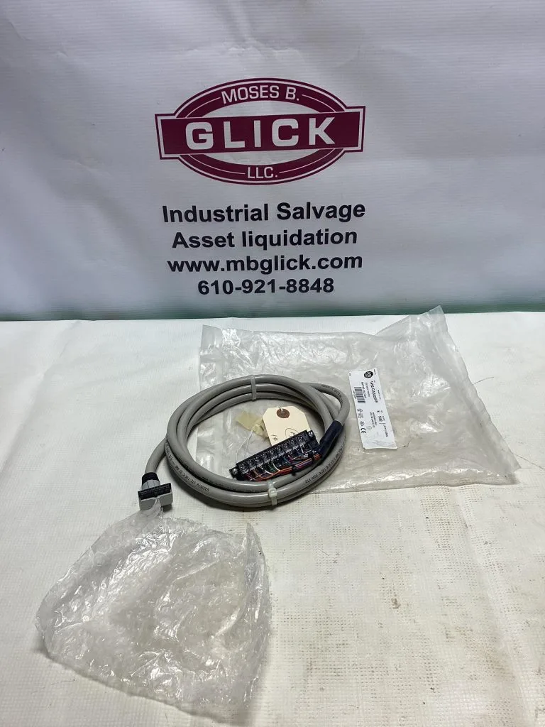Allen-Bradley 1492-CAB025B69 Pre-Wired Digital Cable -NIB