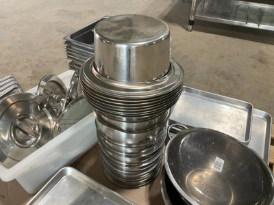Used MIXED LOT OF STAINLESS STEEL RESTAURANT EQUIPMENT Pans Michigan US | Miedema Asset Management Group #1761559