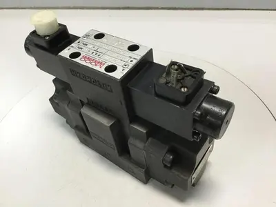 USED MOOG WE43P06C08PCOBN/P15