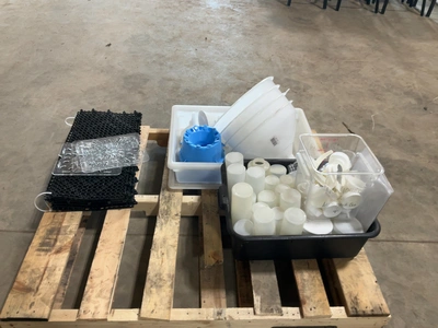 Used MIXED LOT OF PLASTIC RESTAURANT EQUIPMENT Restaurant Storage Containers Michigan US | Miedema Asset Management Group #1761523