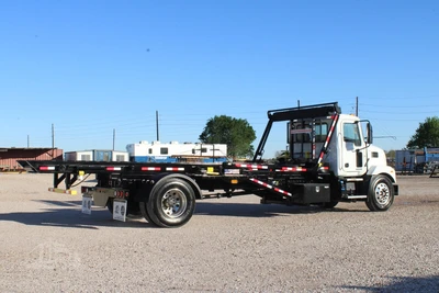 New | in-Stock 2027 MACK MD7 Rolloff Trucks Texas US | Roll Off Truck World #1491925