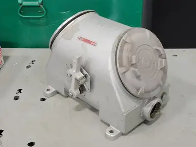 USED CROUSE-HINDS FLS30364-1-33