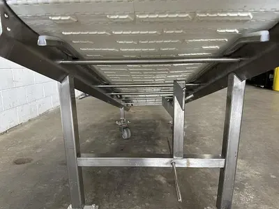 Incline Conveyor for Metal Detector