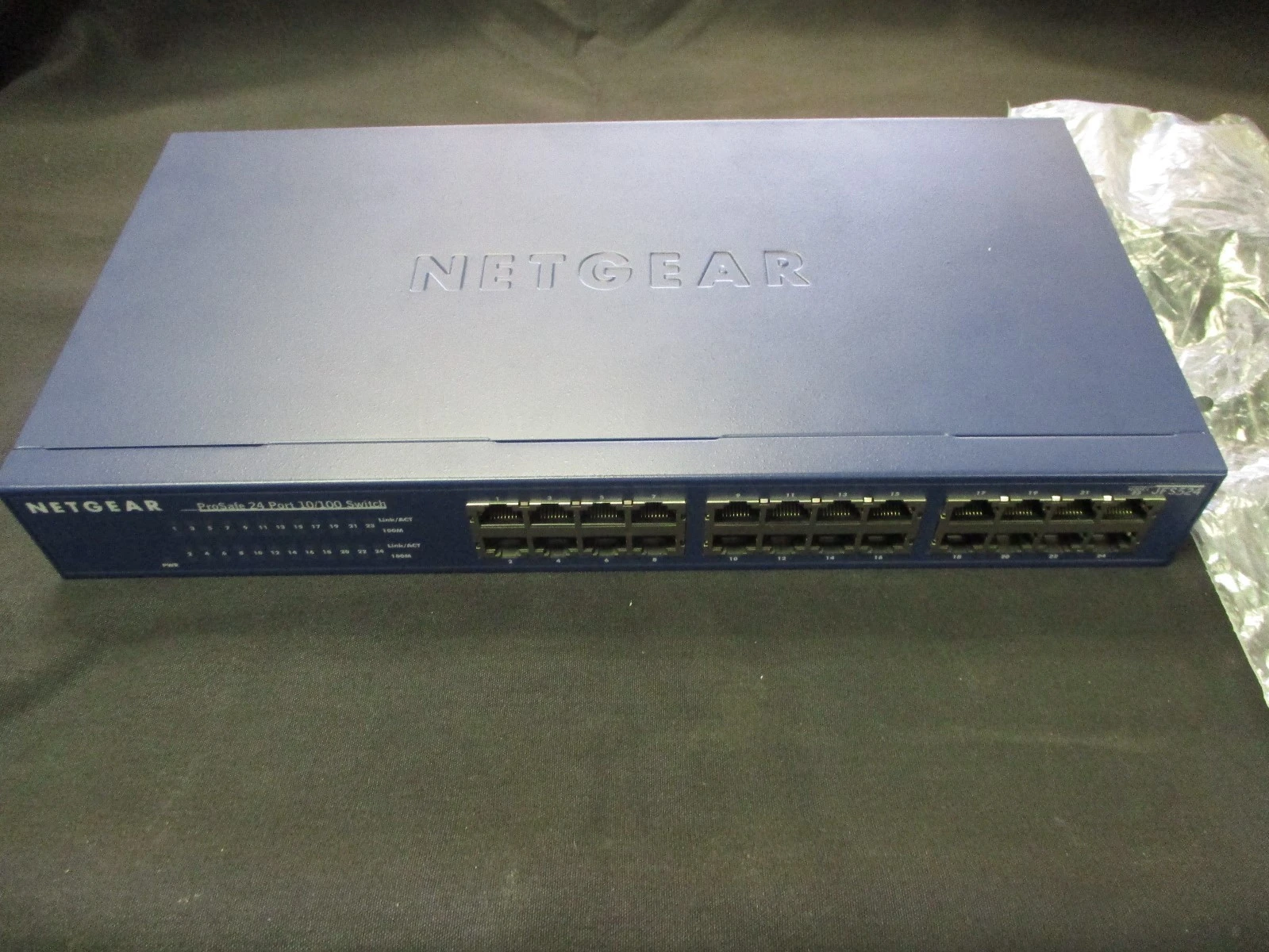 USED Netgear JFS524