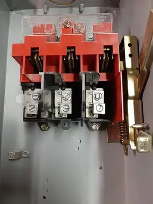 600V Electrical Disconnects & Switches