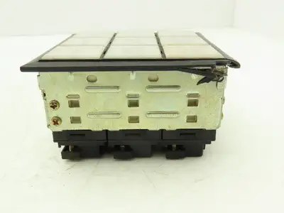 IDEC SLC 30N Annunciator 9-Position 3x3 Layout Lighted Indicator Panel