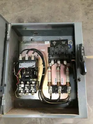Allen Bradley 512DAB6P26R NEMA COMBINATION STARTER W/ DISCONNECT NEMA 3