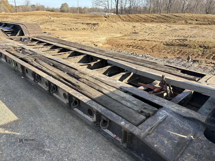 Used 2013 FONTAINE _UNKNOWN_ Lowboy Trailers Tennessee US | Moore Equipment #1517253