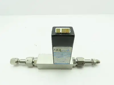 UNIT UTM-3020 Mass Flow Calibration Meter Gas N2 50 SLM 500 PSI