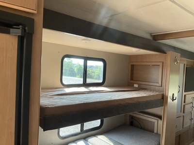Used 2017 FORD FOUR WINDS 30D Campers, Caravans, Motorhomes Michigan US | Miedema Asset Management Group #1339038