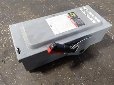 30 A Heavy Duty Safety Switch