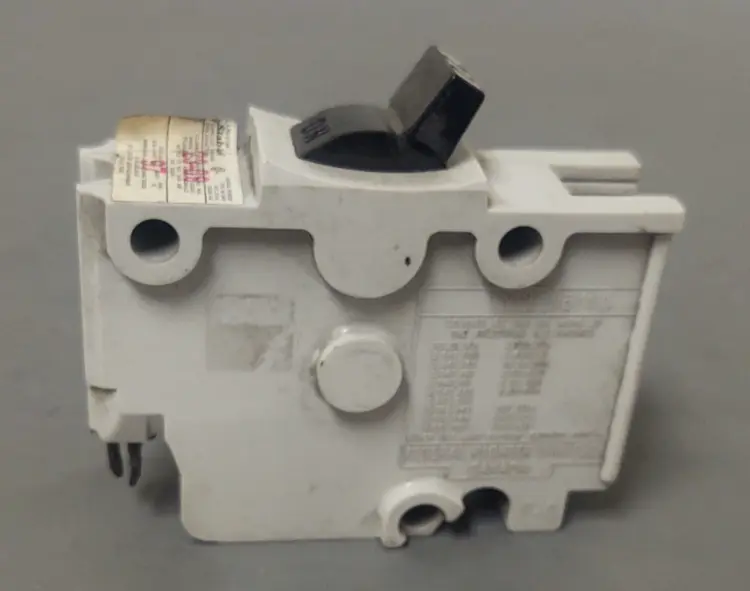 Used Federal Pacific _UNKNOWN_ Circuit Breakers Kentucky US | Edwards Industrial Repair #974390