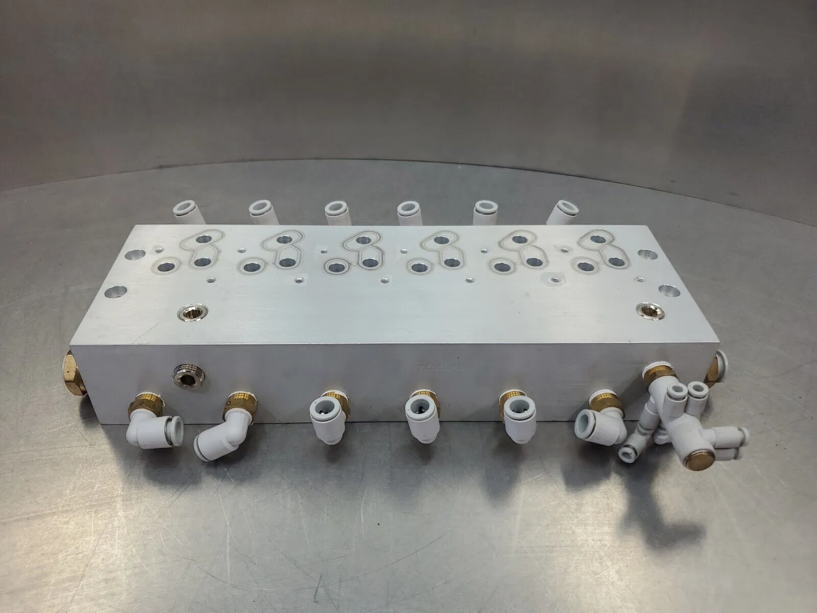 SMC 10012924A PNEUMATIC MANIFOLD MODULE. 6F