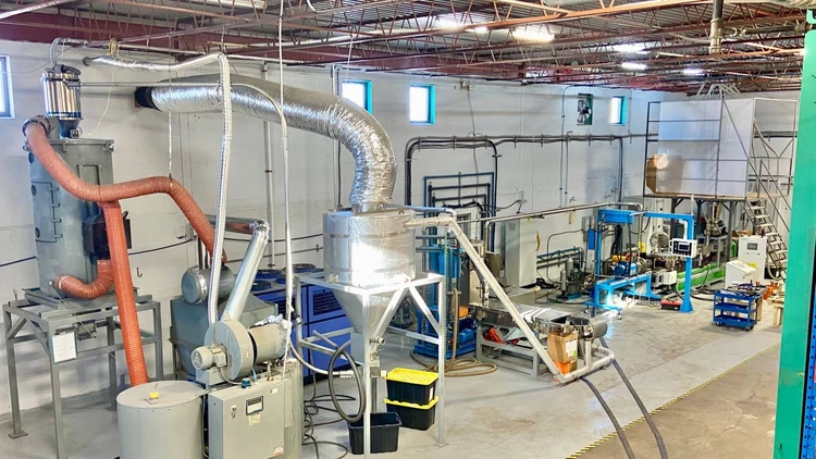 Used _UNKNOWN_ _UNKNOWN_ Plastic Production Lines New York US | Plastic Extrusion Machinery #761057