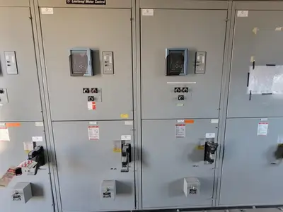 5kV Motor Control Center (MCC) Unit w/ (4) Breakers & (2) Load-Break Switches