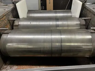 Kent 32" 3-Roll Refiner