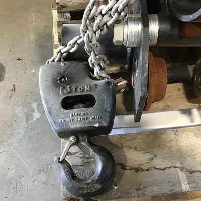 BUDGIT BEHCO310 Chain Hoist 3 Ton Capacity 2.5HP 50/60Hz 3PH 10fpm Speed w/Motor