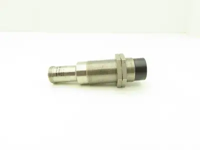 Cutler Hammer E57MBL30T111EB1 Proximity Sensor 30mm Dia 10-50VDC Range 15mm