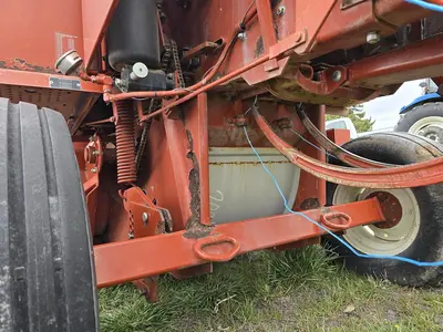 USED 2003 HESSTON 4655