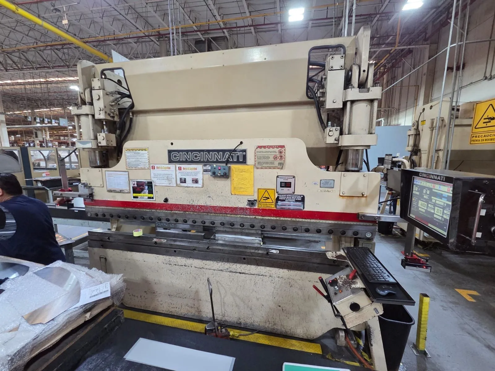 USED CINCINNATI INC 90 PF X 8