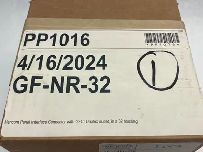NEW MENCOM PANEL INTERFACE CONNECTOR W/ GFCI DUPLEX OUTLET SZ32