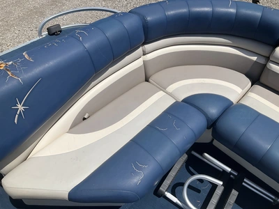 USED 1998 STARCRAFT STARDECK 261