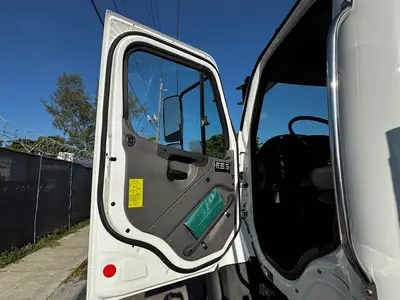 Used 2015 FREIGHTLINER 108SD Service & Utility Trucks Florida US | Truck and Van Outlet #1509214