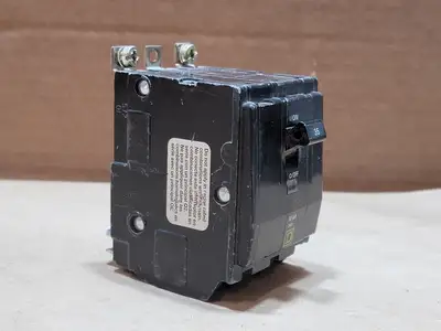 USED SQUARE D QO335