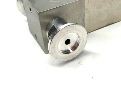 USED VARIAN NITROGEN GAS VALVE 2SLM FLOW
