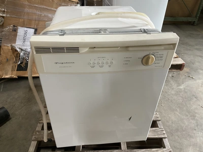 Used FRIGIDAIRE FDB700BFS0 Dishwashers Michigan US | Miedema Asset Management Group #1320353