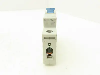 Allen Bradley 1492-D1C080 Mini Circuit Breaker 8A 1-Pole 220V 1PH Ser D Lot of 2