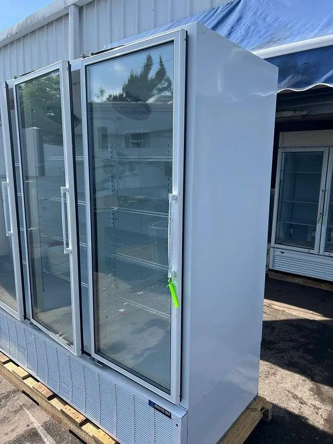 Master-Bilt BMG-74 White Bottom Mounted Full-Height Swing Glass Door Refrigerated Merchandiser 78” 70.2 Cu. Ft.Master-Bilt BMG-74 White Bottom Mounted Full-Height Swing Glass Door Refrigerated Merchandiser 78” 70.2 Cu. Ft.