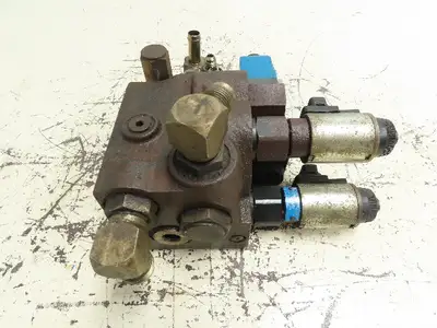 Vickers EPM2-WB-20 Hydraulic Valve off Yale NR040ADNS24TE091 Electric Forklift