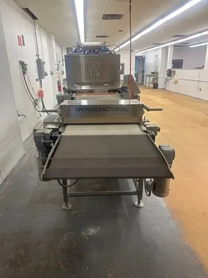 USED 2023 AM Manufacturing Apache Dough press and Docker