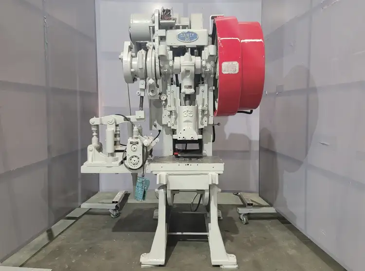 Used DANLY MACHINE SPECIALTIES _UNKNOWN_ Single Station Punches Texas US | FMI Trading #679606