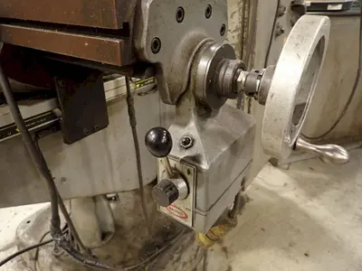 2 HP X 9" X 42" BRIDEPORT SERIES I VERTICAL RAM TYPE KNEE MILL DRO POWER FEEDS VARIABLE DRIVE: YOBRO #24264