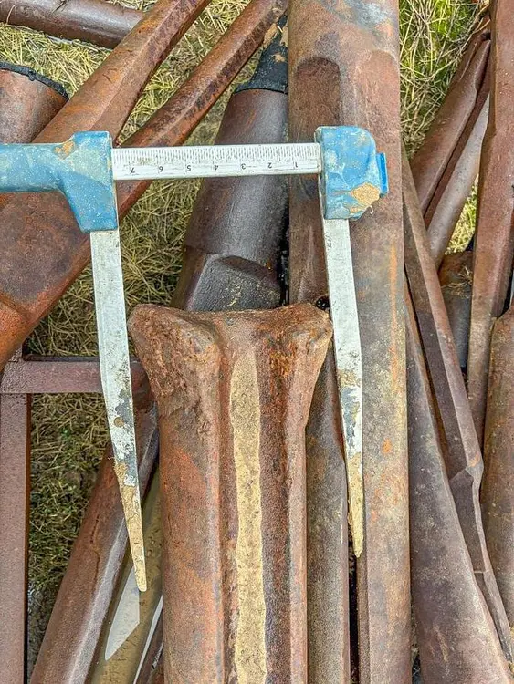 Used AFTERMARKET 8" X 31" CABLE TOOL CHISEL BIT Other Cutting Tools Pennsylvania US | East West Machinery & Drilling #1417936