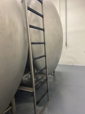 USED 1991 TRINITY INDUSTRIES 4500 GALLON HORIZONTAL TANK