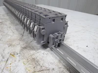 Entrelec 011630324 MB10/22S Fuse Holder Terminal Block Din Rail Mount  Lot of 32