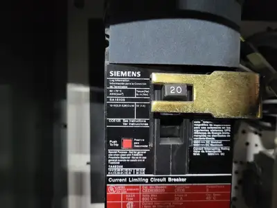 Feeder Circuit Breaker MCC Bucket 20A