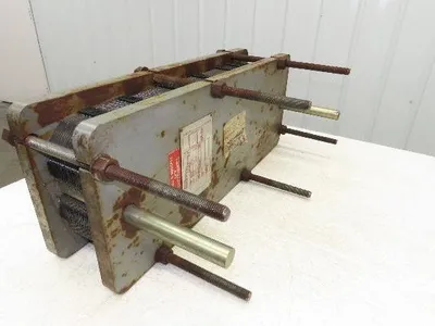 ITT Bell & Gossett GPX161-051 Plate Heat Exchanger 150 PSI 2" NPT 32"x 12"