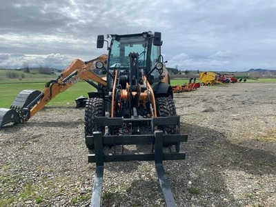 New | in-Stock 2026 CASE 221F Wheel Loaders Maine US | Beauregard Equipment #1511193